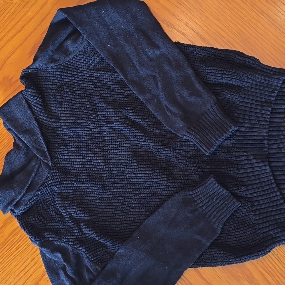 Men's small black sweater